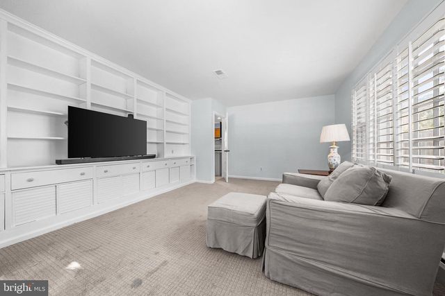 7851 MIDDAY LN, Alexandria, VA 22306