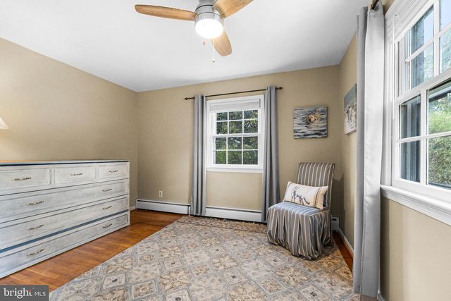 7851 MIDDAY LN, Alexandria, VA 22306