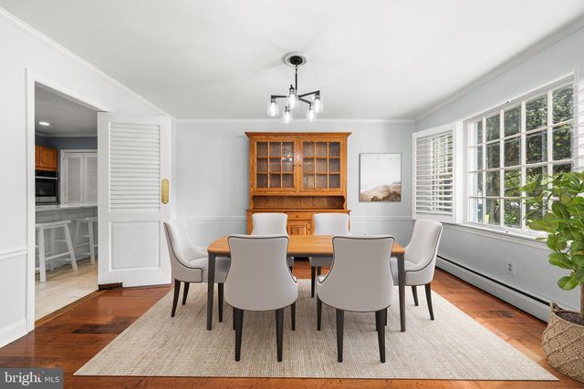 7851 MIDDAY LN, Alexandria, VA 22306