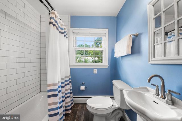 7851 MIDDAY LN, Alexandria, VA 22306