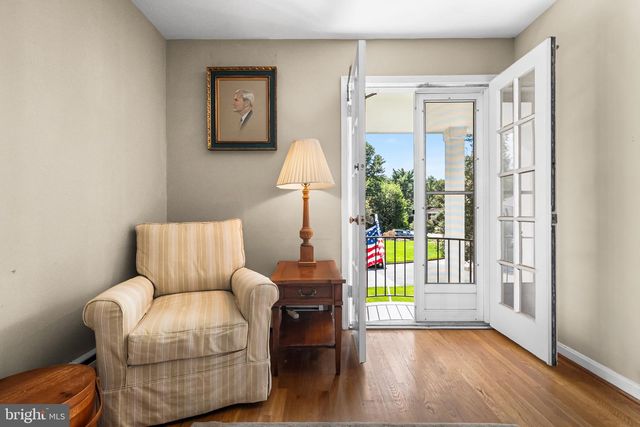7851 MIDDAY LN, Alexandria, VA 22306