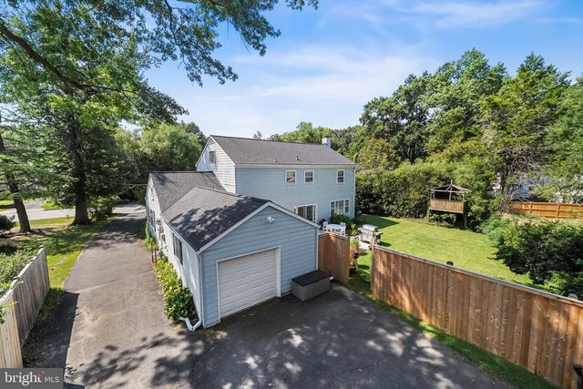 7851 MIDDAY LN, Alexandria, VA 22306