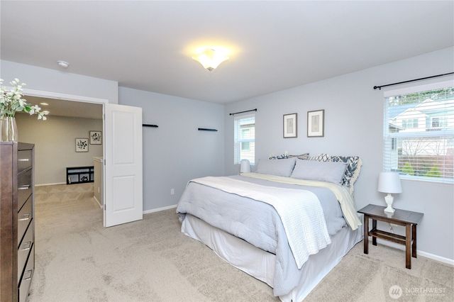 27434 210th Avenue SE, Maple Valley, WA 98038