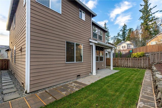 27434 210th Avenue SE, Maple Valley, WA 98038