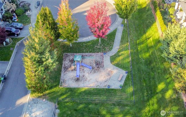 27434 210th Avenue SE, Maple Valley, WA 98038