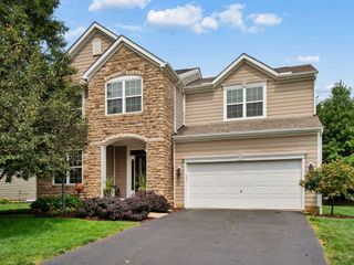 2027 Tulip Way, Lewis Center, OH 43035