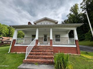 139 Oak Dale Drive, Clintwood, VA 24228