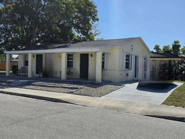 1202 S M Street, Lake Worth Beach, FL 33460