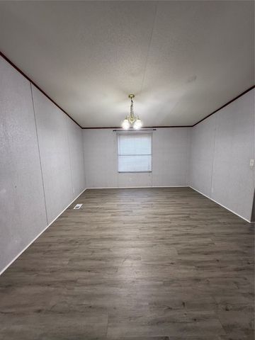 115 Knotty Pine, Chandler, TX 75758