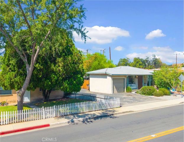 309 N Cambridge Avenue, Claremont, CA 91711