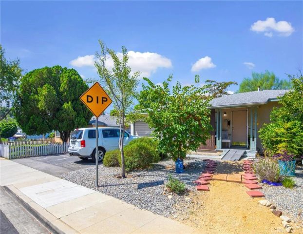 309 N Cambridge Avenue, Claremont, CA 91711