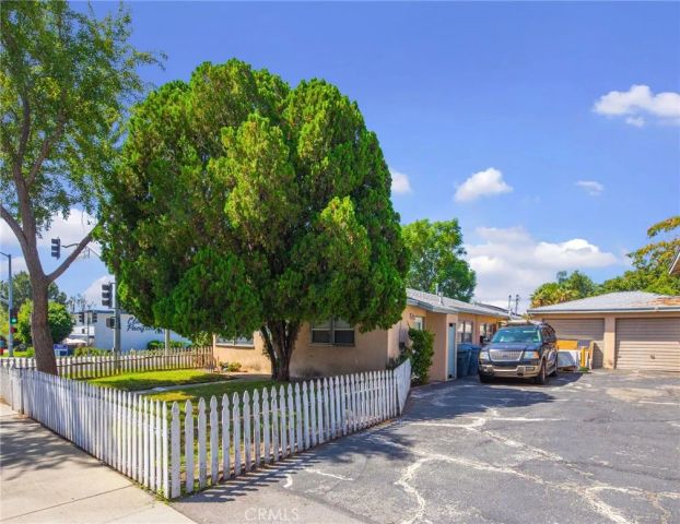 309 N Cambridge Avenue, Claremont, CA 91711