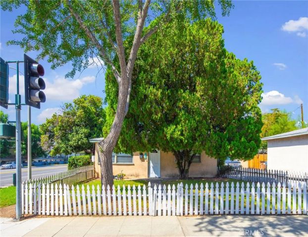 309 N Cambridge Avenue, Claremont, CA 91711