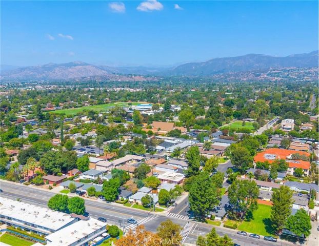 309 N Cambridge Avenue, Claremont, CA 91711