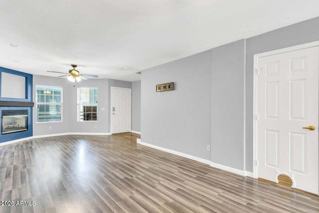 1505 N CENTER Street 215, Mesa, AZ 85201