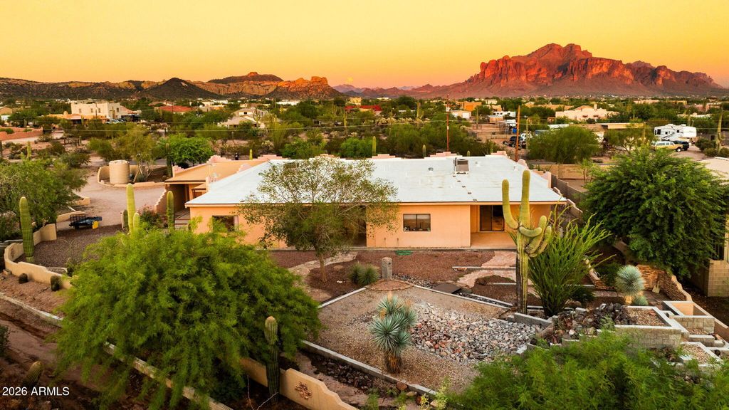4932 N WINCHESTER Road, Apache Junction, AZ 85119 — photo 3