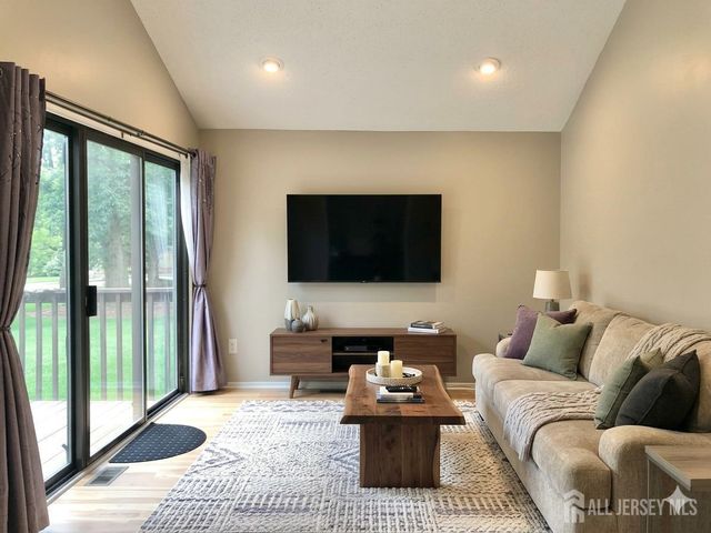 251 Sayre Drive, Plainsboro, NJ 08540