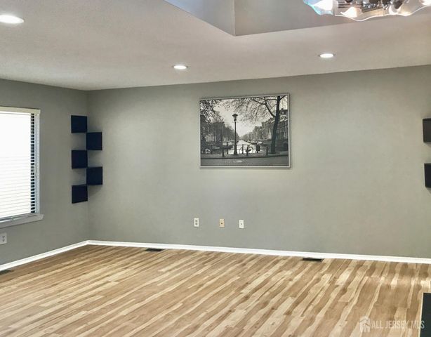 251 Sayre Drive, Plainsboro, NJ 08540
