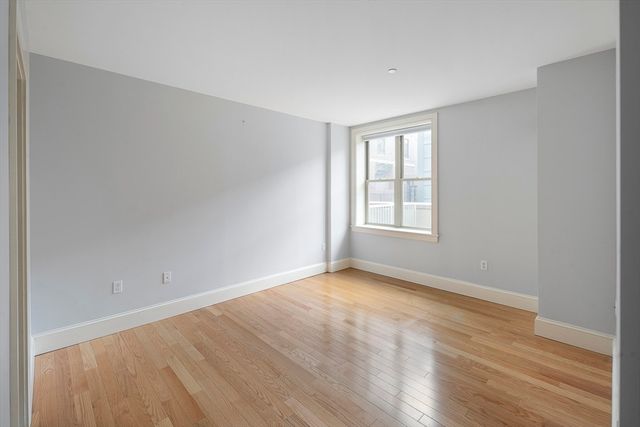 116-128 Rantoul Street 09, Beverly, MA 01915