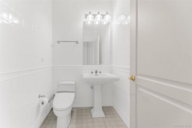 1 Scarsdale Road 321, Tuckahoe, NY 10707