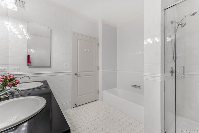 1 Scarsdale Road 321, Tuckahoe, NY 10707
