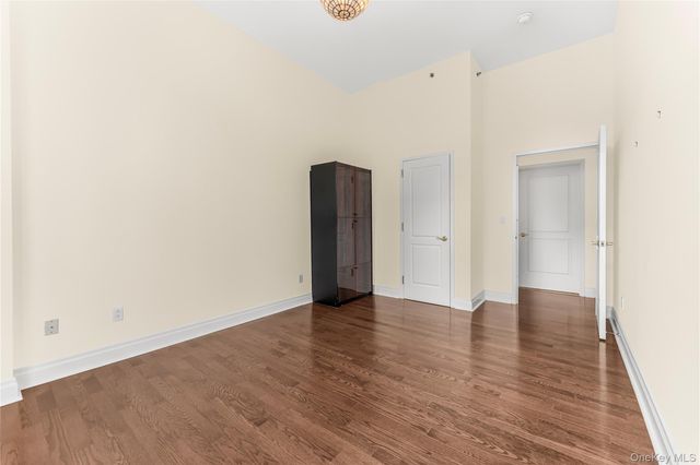 1 Scarsdale Road 321, Tuckahoe, NY 10707