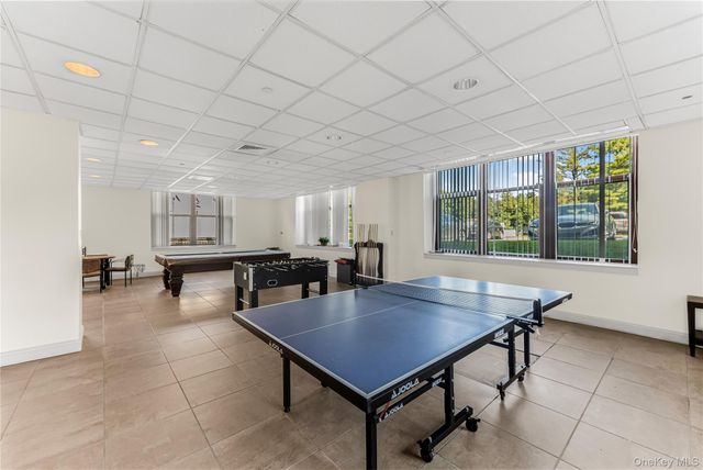 1 Scarsdale Road 321, Tuckahoe, NY 10707