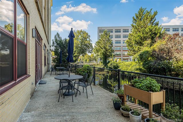 1 Scarsdale Road 321, Tuckahoe, NY 10707