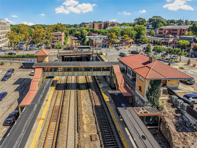 1 Scarsdale Road 321, Tuckahoe, NY 10707