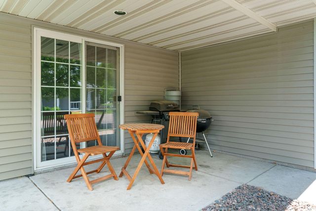 684 Oak Lane, Lino Lakes, MN 55014