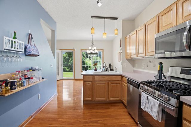 684 Oak Lane, Lino Lakes, MN 55014