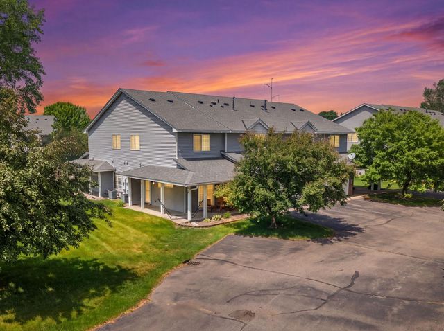 684 Oak Lane, Lino Lakes, MN 55014