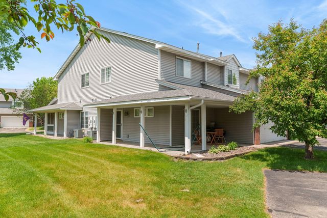 684 Oak Lane, Lino Lakes, MN 55014