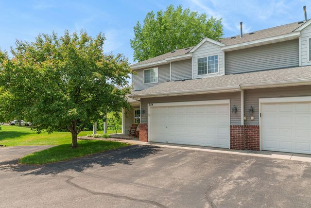 684 Oak Lane, Lino Lakes, MN 55014