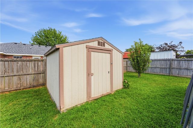 604 Bliss Circle, Centerton, AR 72719