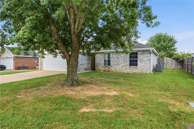 604 Bliss Circle, Centerton, AR 72719