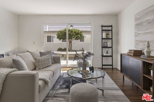 2411 Prospect Avenue 112, Hermosa Beach, CA 90254