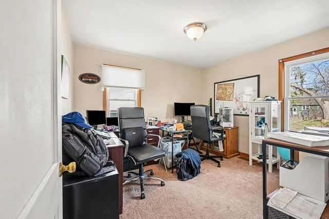 2111 Fremont Avenue E, Saint Paul, MN 55119