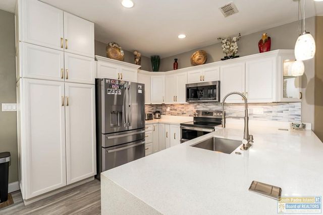 26 Torrey Pines Dr., Laguna Vista, TX 78578