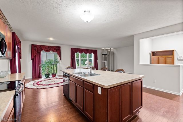 4435 Bentley Drive, Copley, OH 44321