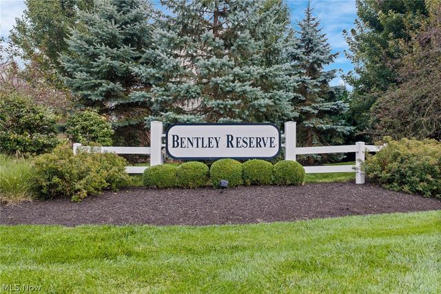 4435 Bentley Drive, Copley, OH 44321