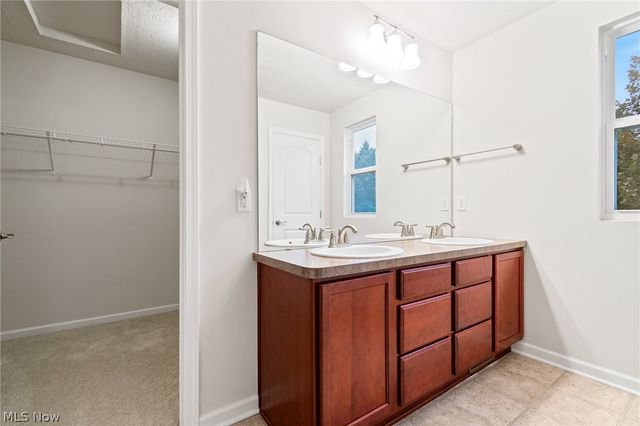 4435 Bentley Drive, Copley, OH 44321