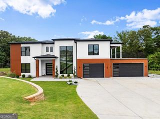 151 South Pointe Drive, Hartwell, GA 30643