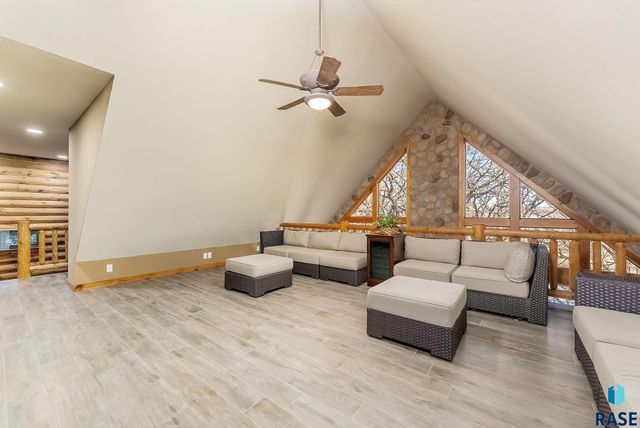 27106 Eagle Ridge Pl Place, Harrisburg, SD 57032