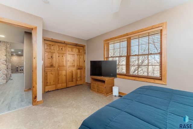 27106 Eagle Ridge Pl Place, Harrisburg, SD 57032