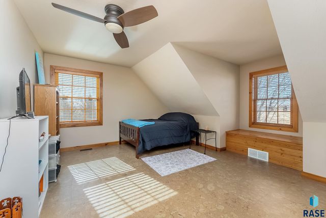 27106 Eagle Ridge Pl Place, Harrisburg, SD 57032