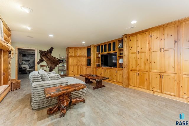 27106 Eagle Ridge Pl Place, Harrisburg, SD 57032