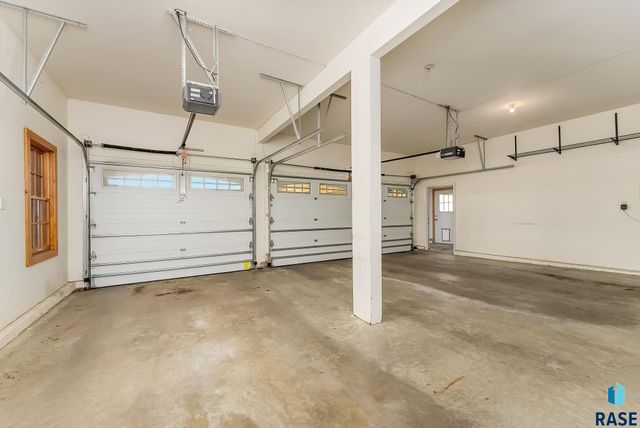 27106 Eagle Ridge Pl Place, Harrisburg, SD 57032