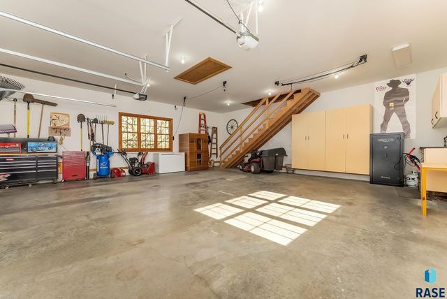 27106 Eagle Ridge Pl Place, Harrisburg, SD 57032