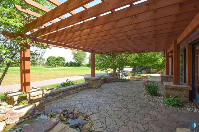 27106 Eagle Ridge Pl Place, Harrisburg, SD 57032